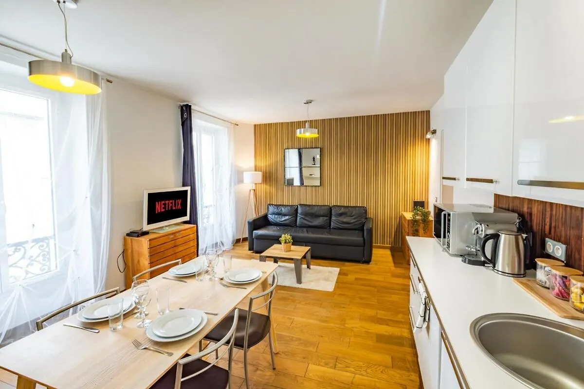 Bright Apartment At Les Invalides - 4 Guests パリ フランス